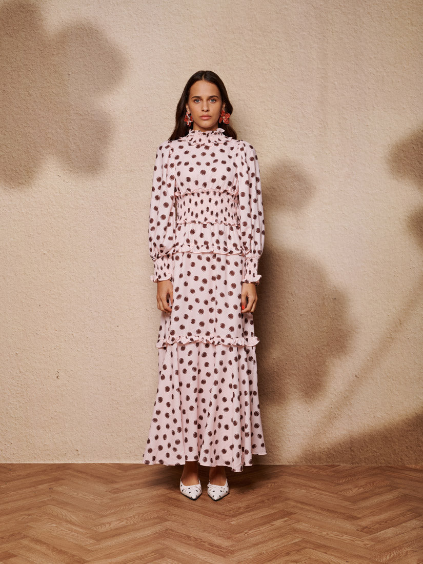 Black Spot, Pink Dresses
