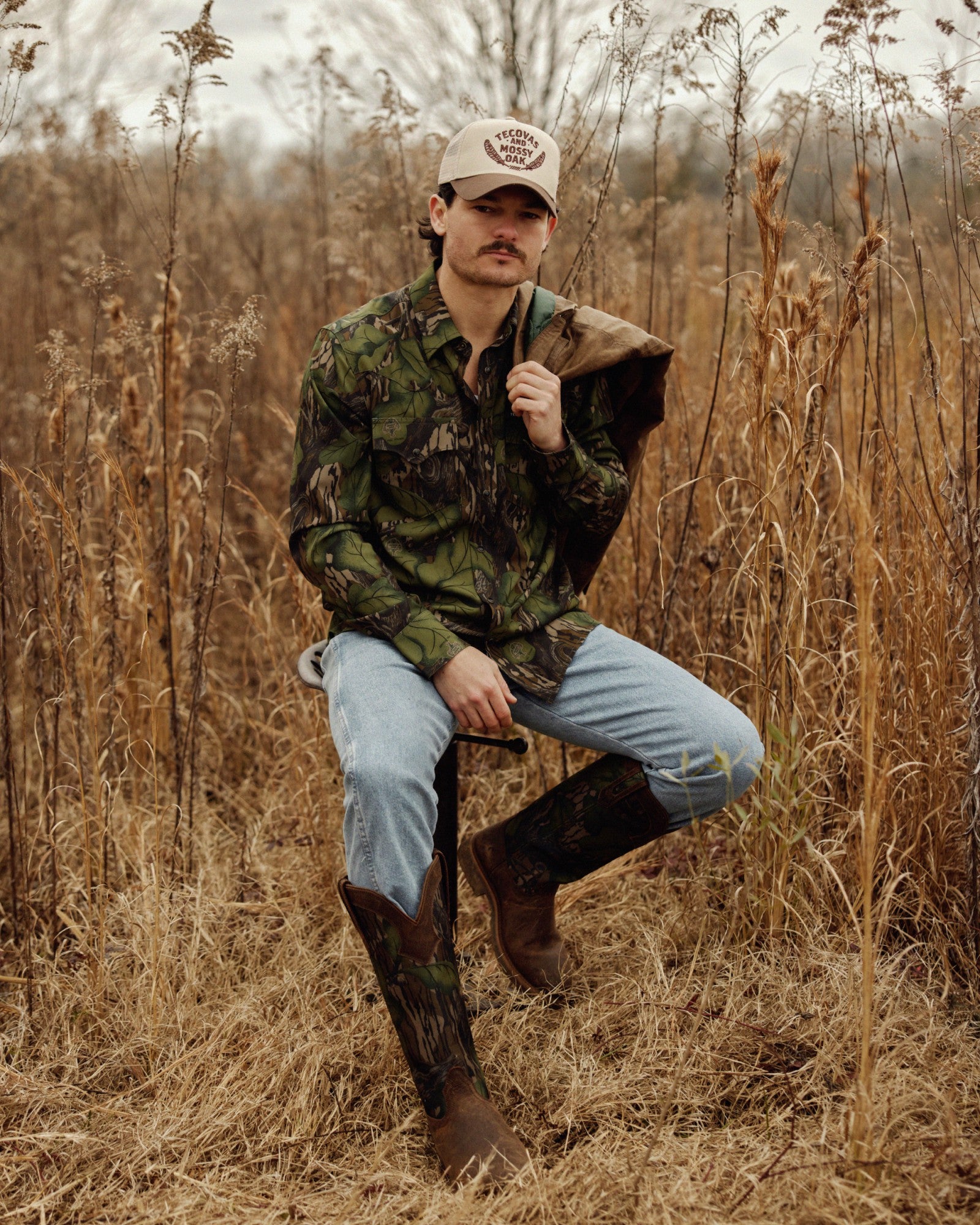 Tecovas x Mossy Oak Feather Logo Trucker | Tecovas Men
