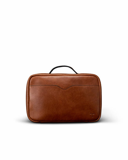 Bartlett Hanging Travel Kit | Tecovas Women
